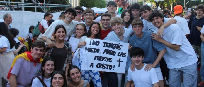 foto joven4es con elPapa