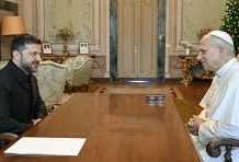 León XIV recibe a Zelenski en Castel Gandolfo y renueva su llamado a una «paz justa y duradera»