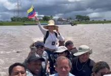 Un barco, una isla y «muchas personas arriesgando su vida»: las claves de la huida de María Corina Machado de Venezuela