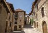 El pueblo medieval que guardan 135 habitantes en Teruel: tiene el mejor restaurante de la provincia, un castillo del siglo XIII y es Bien de Interés Cultural