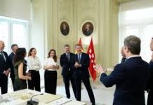 Feijóo inicia una ronda con las gobiernos autonómicos del PP para el golpe final a Sánchez: ayer se reunió con Ayuso