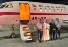 León XIV, a la tripulación del Falcon que lo trasladó a Roma: «Muchas gracias por habernos salvado»