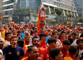 Las mejores imágenes de la final del Mundial entre España y Argentina: la energía de las aficiones y los jugadores ya en el estadio