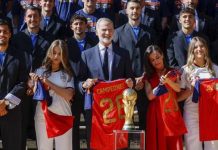 El Rey envía un mensaje de cohesión nacional ante la selección: «Sois piña y habéis ganado para toda España»