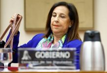 Robles pide disculpas a los ceutíes y admite errores: “Si se sienten abandonados, algo hemos hecho mal”