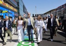 El Rey preside el regreso de la F1 a Madrid entre gritos contra Sánchez