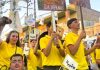 Casi 700 jóvenes católicos, de procesión por las calles de Irak con su obispo