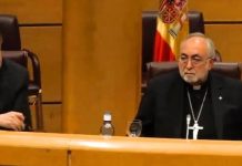 Dios resuena en el Senado: «No es rival, sino el mejor de los cómplices, por eso no podemos tenerle miedo»