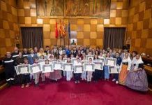 Jota, flores y tradición: Zaragoza entrega los premios de las Fiestas del Pilar 2026